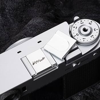 フィルムカメラ hyohyo LEICA camera M10 | PERSONAL EFFECTS: Hiroshi Fujiwara | 2023
